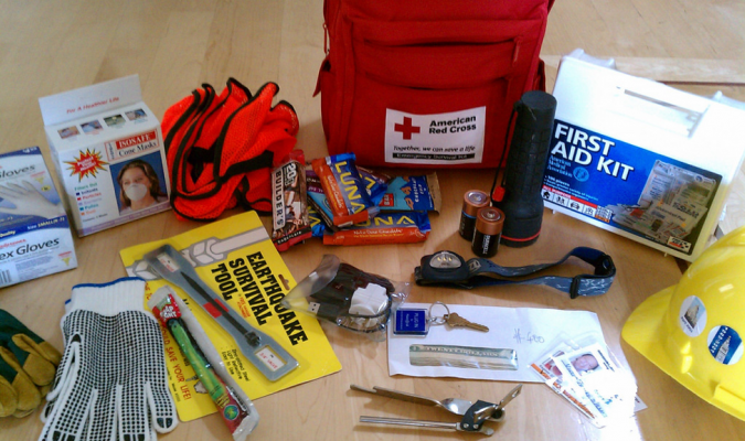 earthquake preparation kit